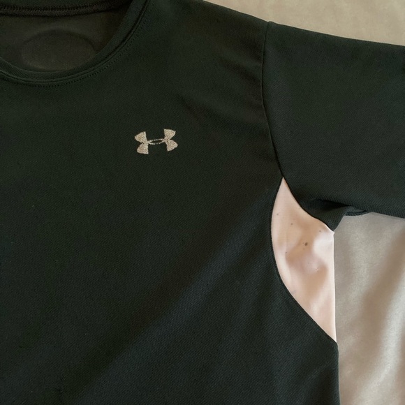 🎉5/$20 Boy’s UA Tee - Picture 15 of 16